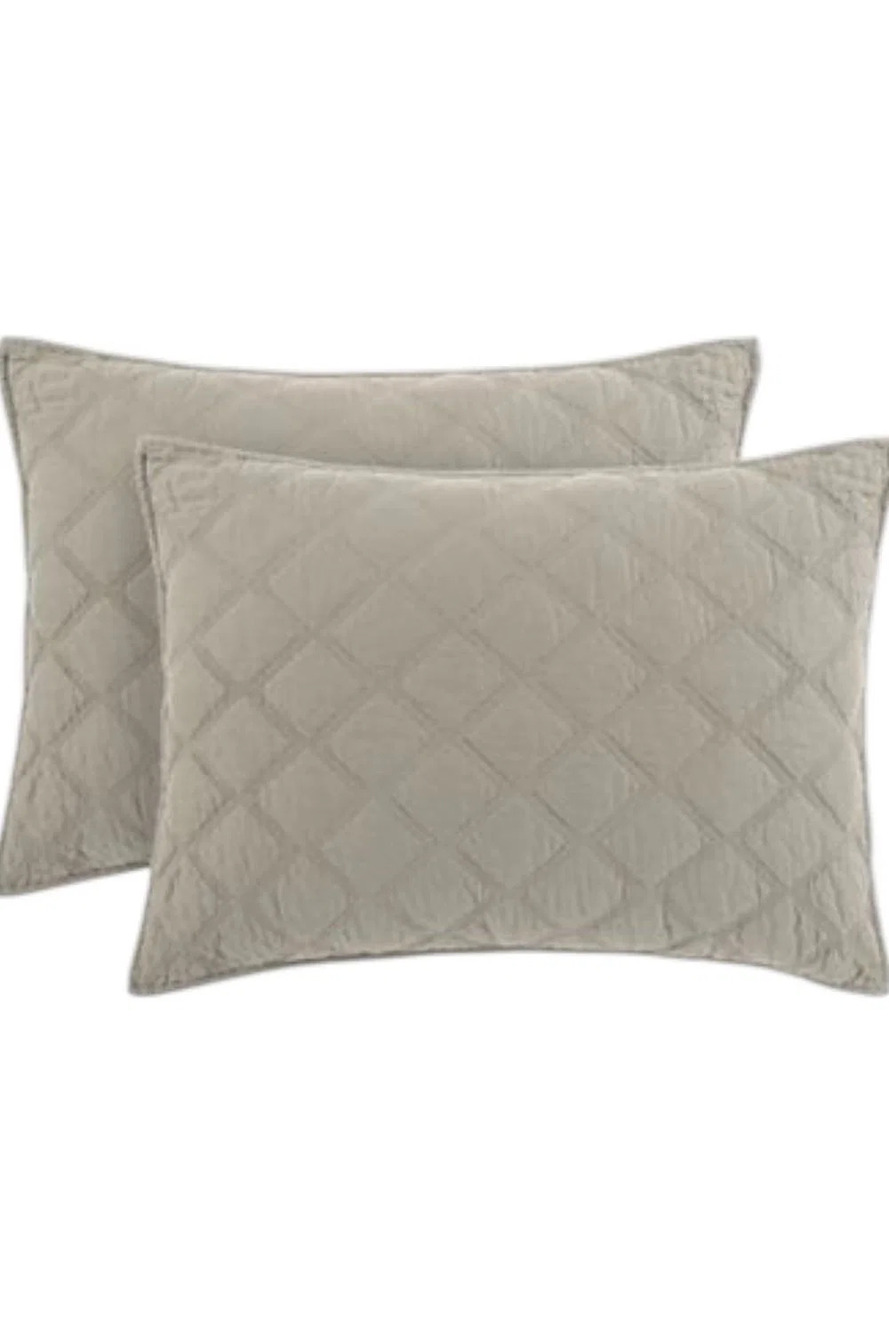 Concierge Collection 2-pack Set Cool to the Touch Shams Tan